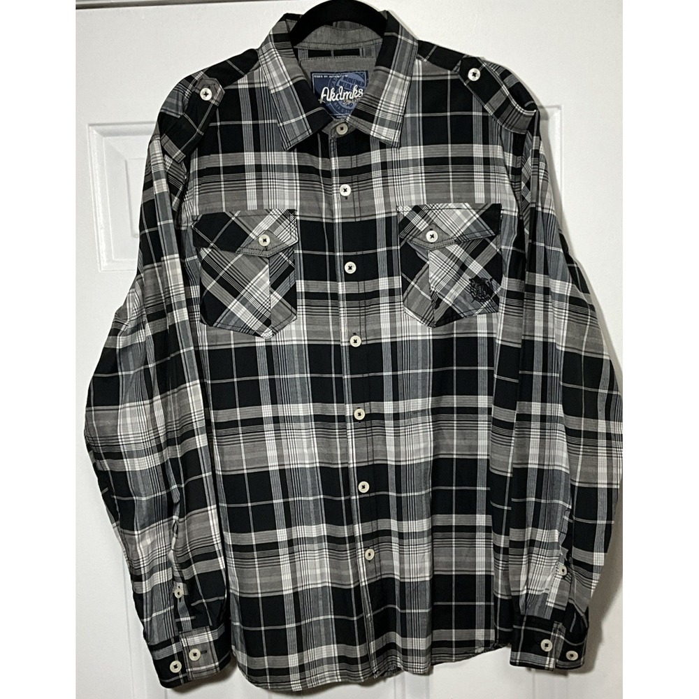 Akademiks Long Sleeve Black Plaid Embroidered Long Sleeve Men's XL